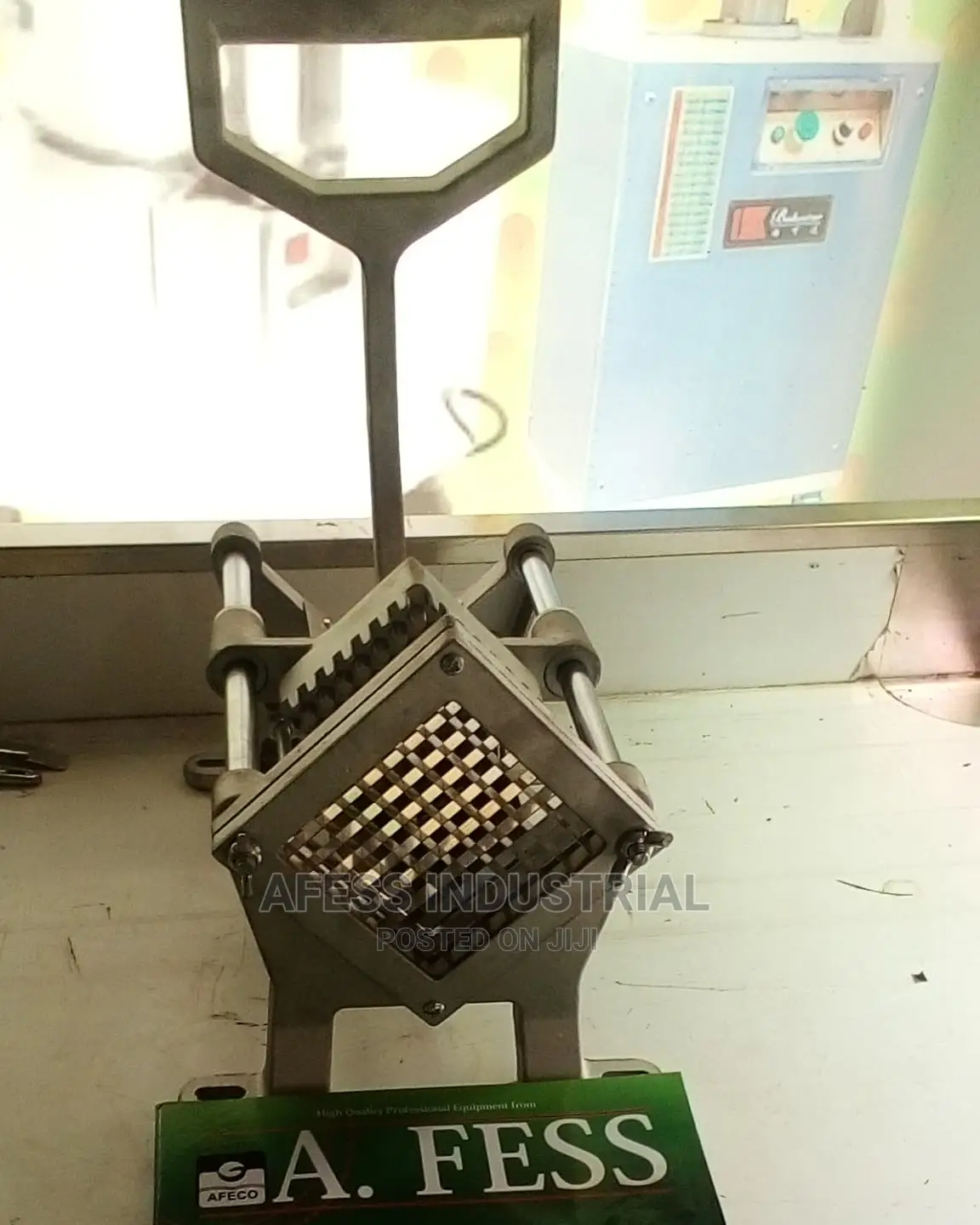 Chips Cutter