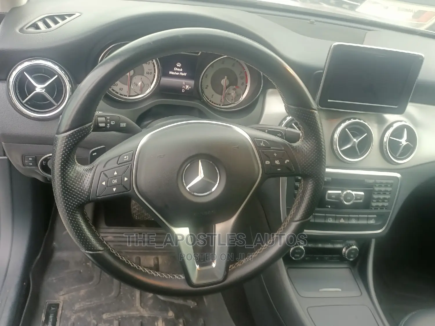 Mercedes-Benz GLA-Class 2015 Silver