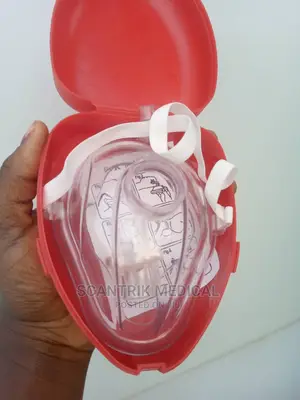 Medical Adult CPR Pocket Mask in Hard Case