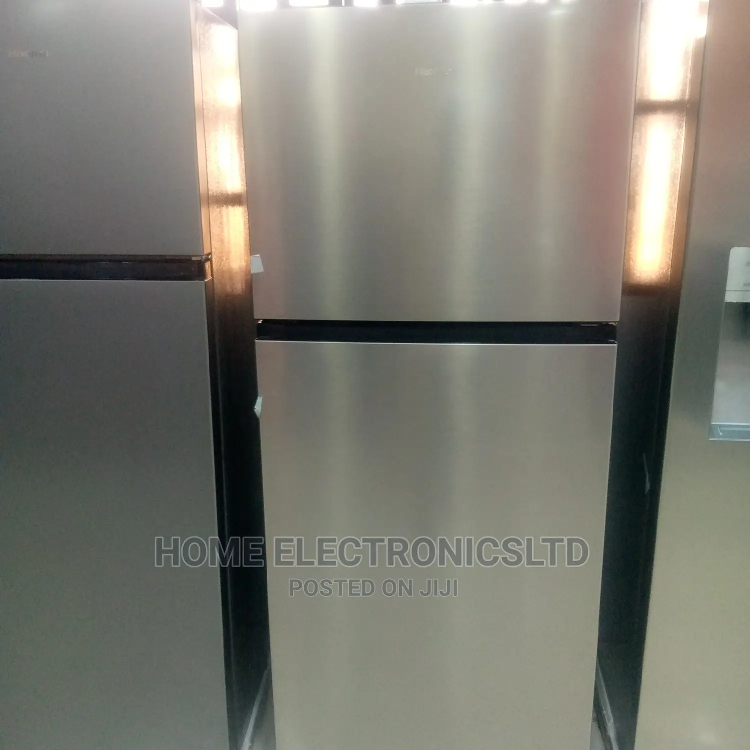 Hisense Standing Fridge 375 Liters
