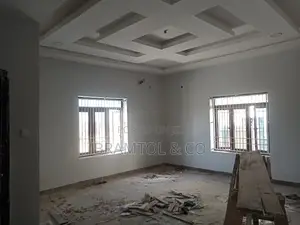 2bdrm Block of Flats in Lugbe District for rent