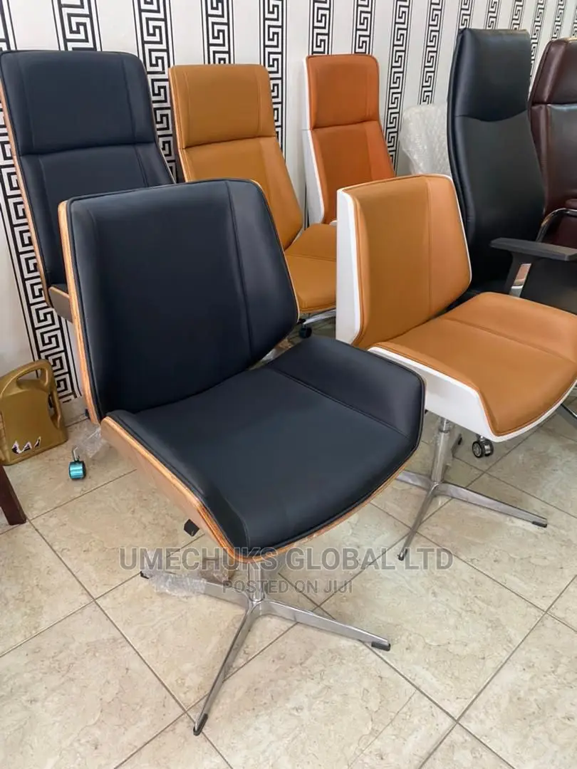 Executive Low Back Studio Chair