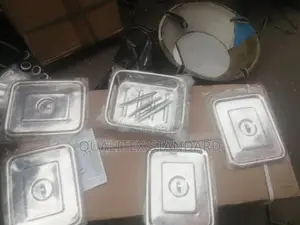 Tray (With and Without Cover)