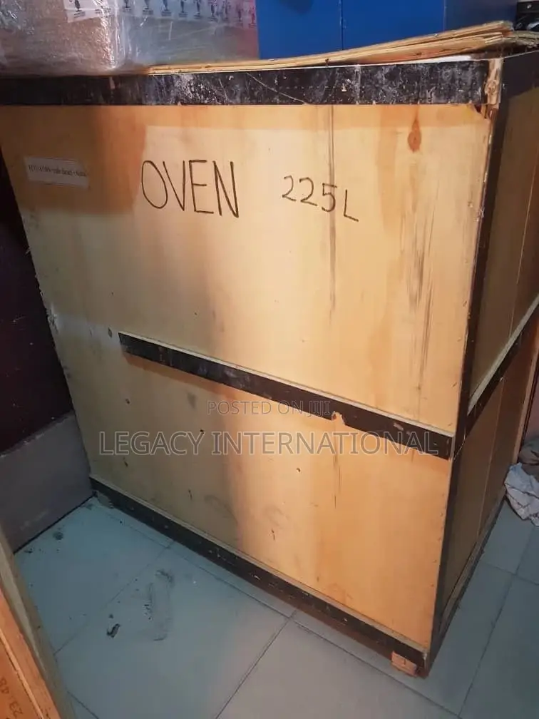 Laboratory Oven 225l