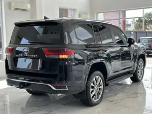 New Toyota Land Cruiser 2022 Black