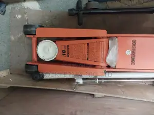 10 Ton Long Chasis Hydraulic Floor Jack
