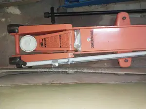 10 Ton Long Chasis Hydraulic Floor Jack