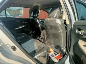 Toyota Corolla 2012 Silver