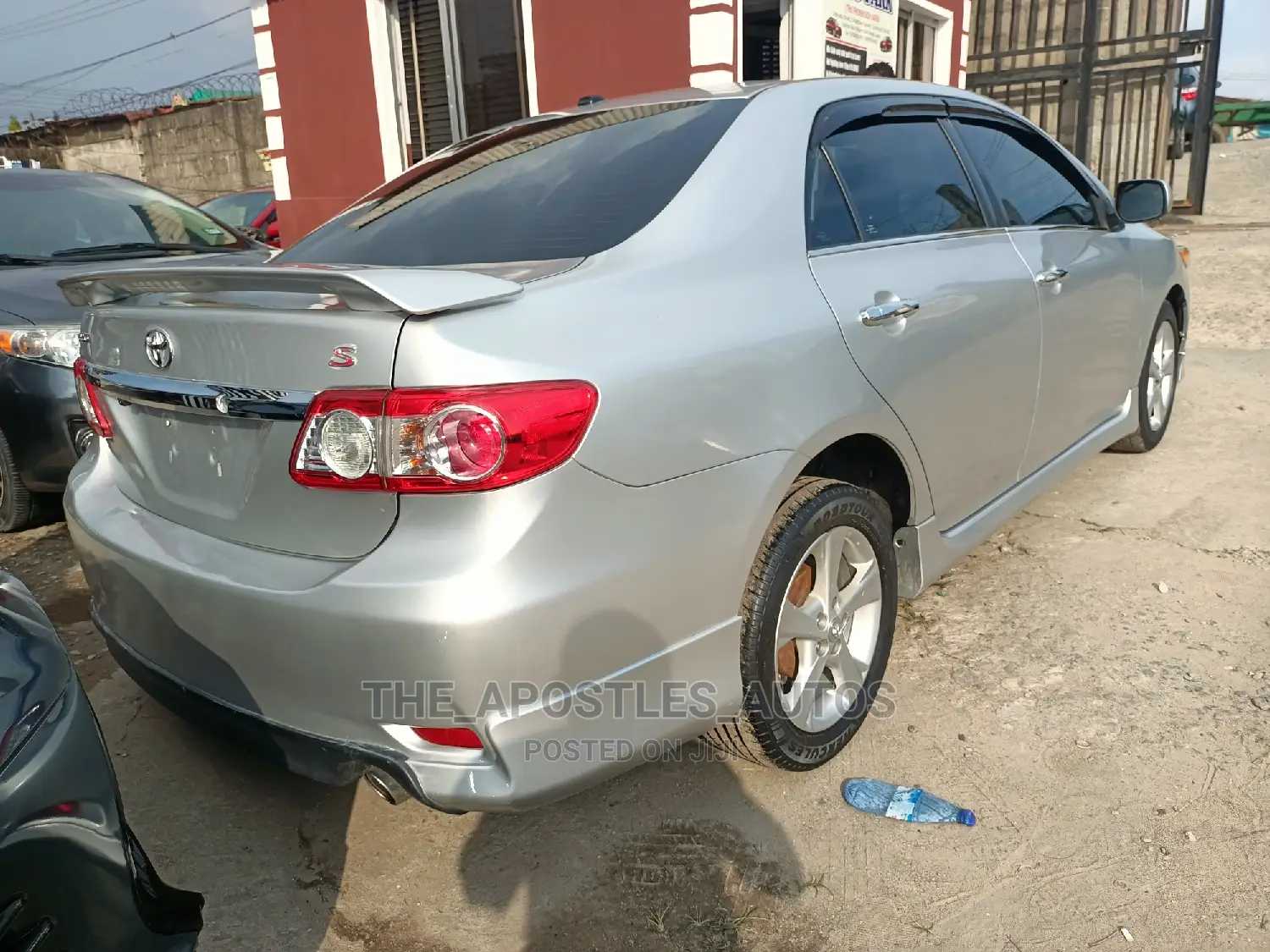 Toyota Corolla 2012 Silver
