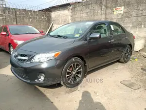 Toyota Corolla 2012 Gray
