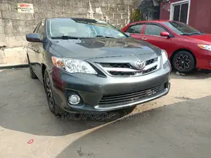 Toyota Corolla 2012 Gray