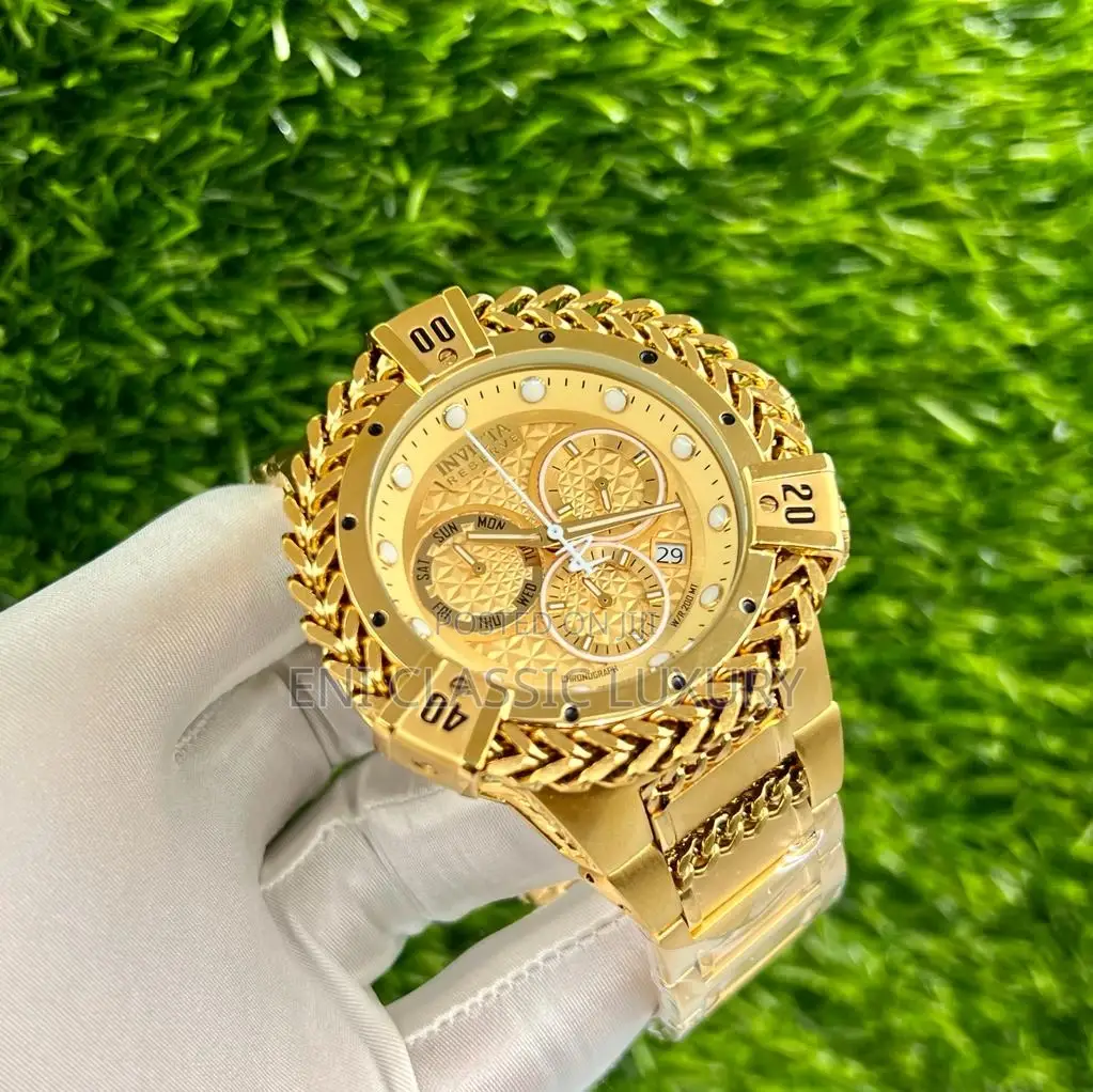 Invicta Luxury Men's Wristwatch