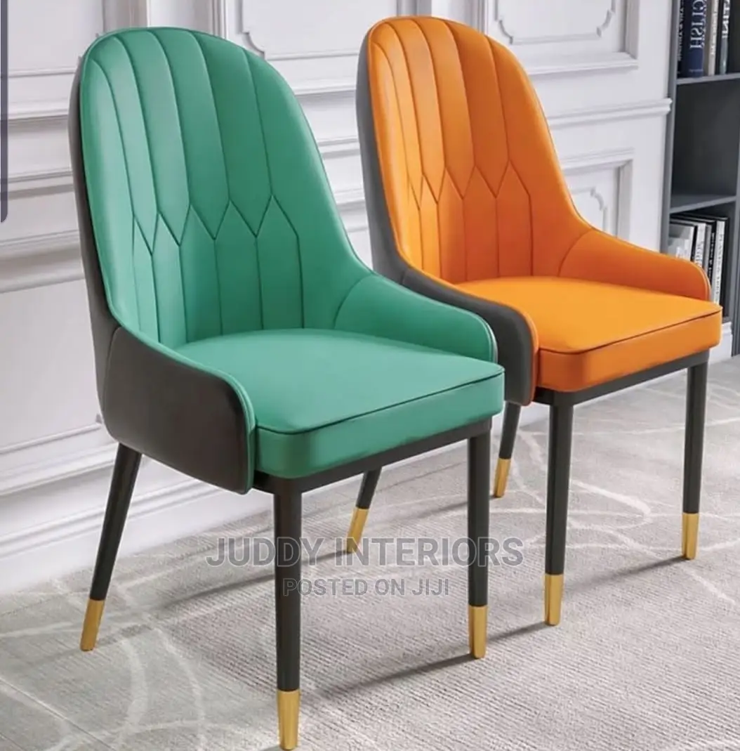 Studios Chair