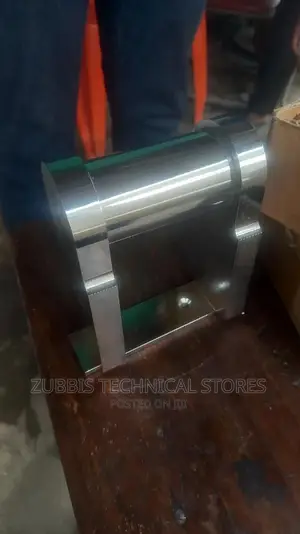Strong Hand Lifting Magnet