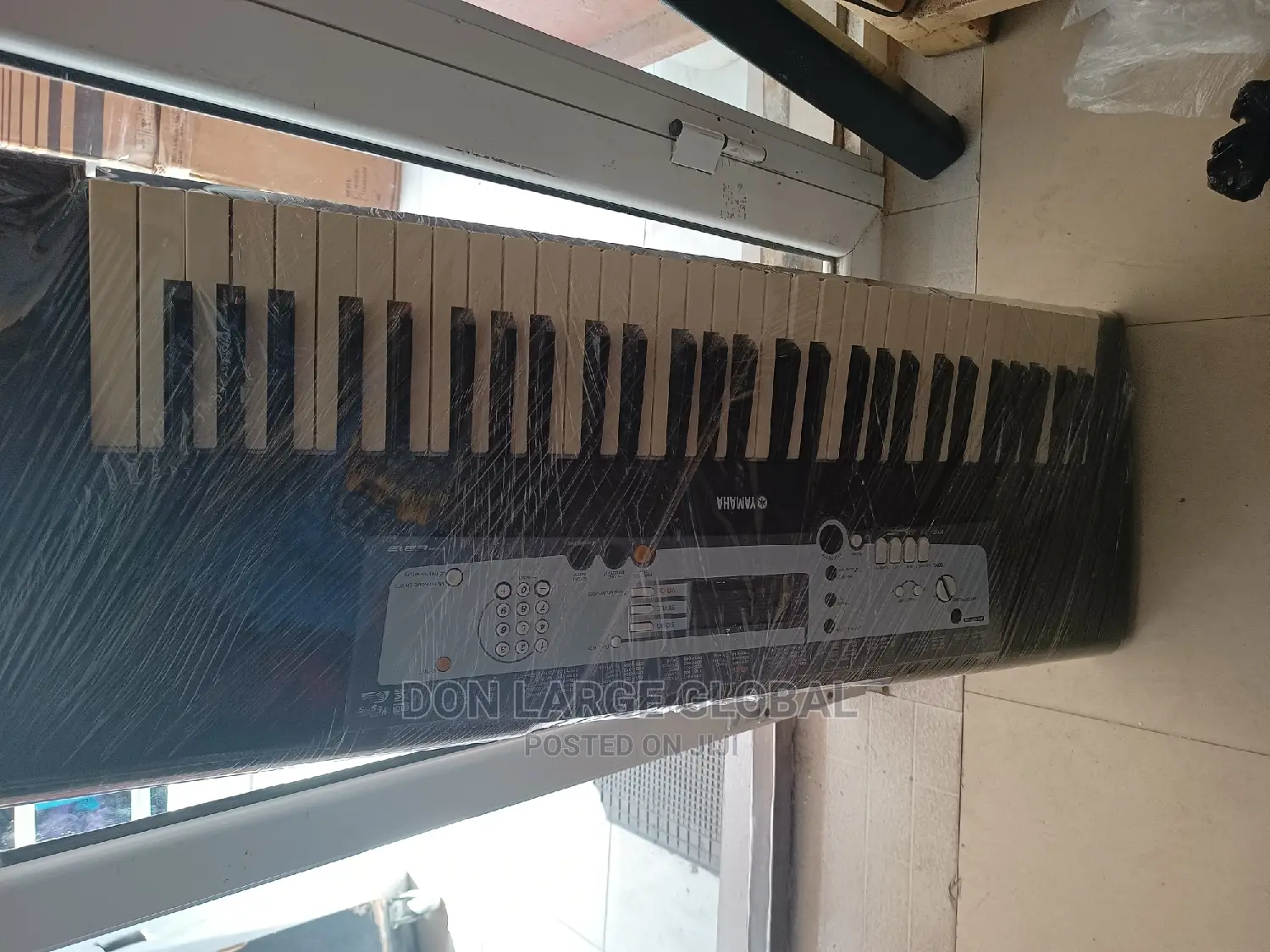 Yamaha E213