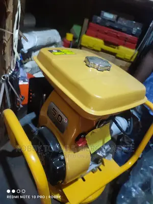 Robin Yellow Poker Machine