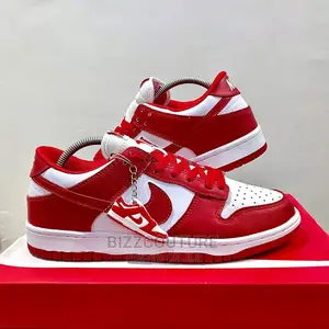 NIKE DUNK Original Sneakers Available in Store