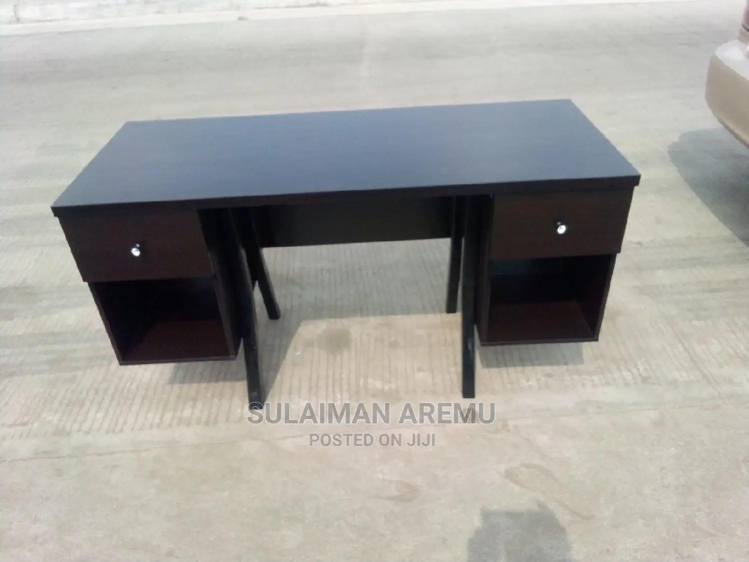 Modern Quality Executive Mini Woode Table With Drawers.