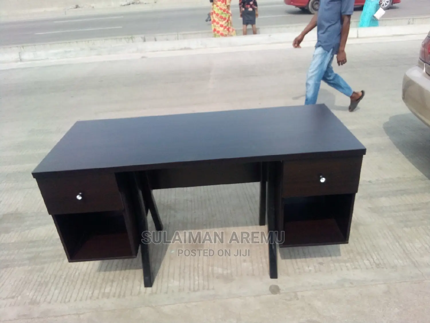 Modern Quality Executive Mini Woode Table With Drawers.
