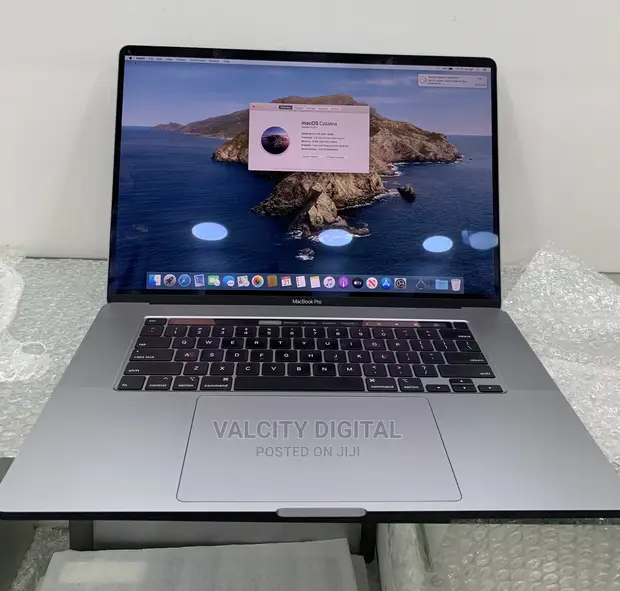MacBook Pro メモリー16gb GPU搭載モデル