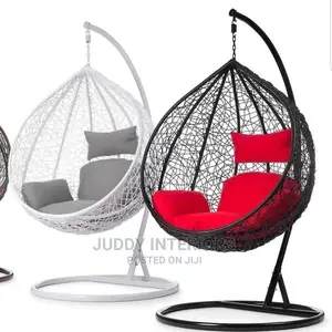 High Quality Rattan Made Outdoor/Indoor Hanging Swing Chair. 