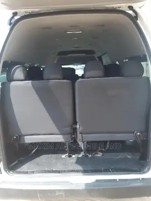 Toyota HiAce 2012 White