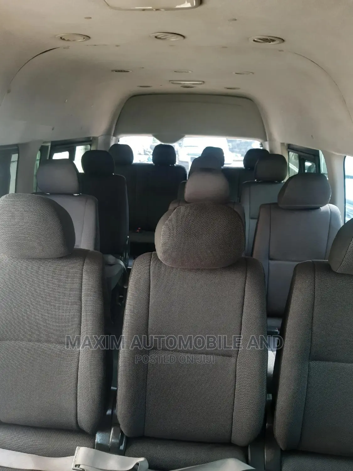 Toyota HiAce 2012 White