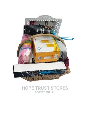 Christmas Hampers HTS002