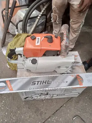 Stihl Chain Saw Machine