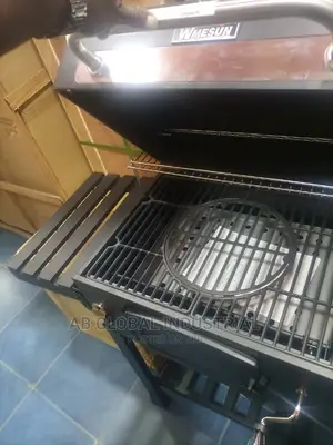 Barbecue (Bbq) Charcoal Machine With Side Compartment