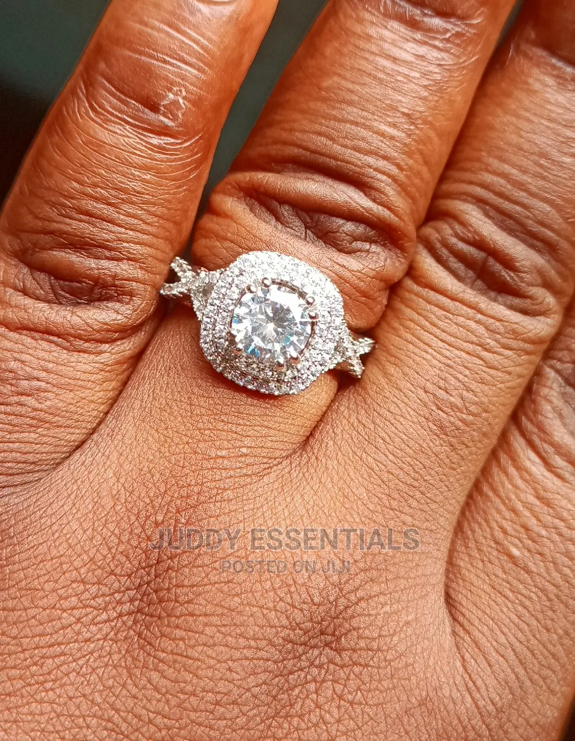 Silver Diamond Engagement Rings