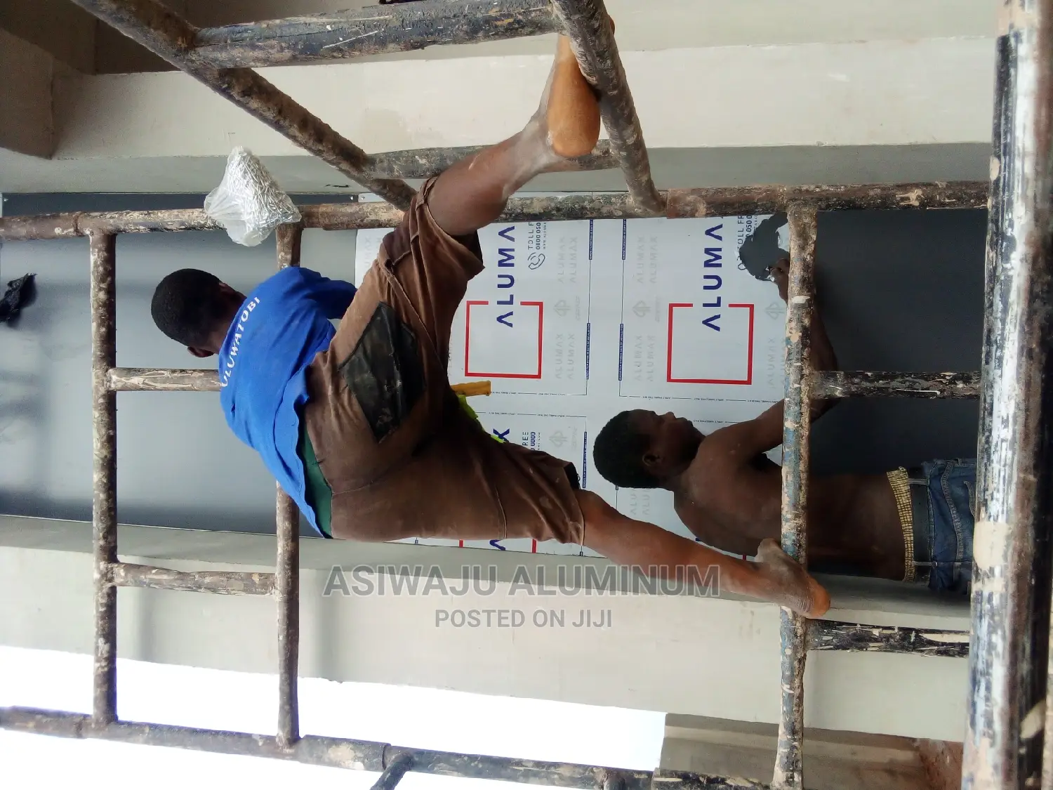 Cutting Wall With Cliding Board