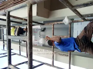 Cutting Wall With Cliding Board