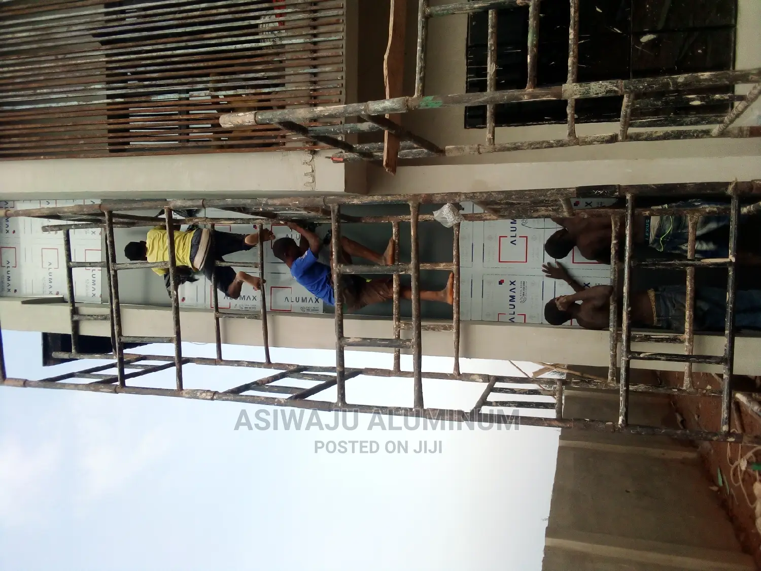 Cutting Wall With Cliding Board