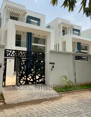 5bdrm Duplex in Victoria Island for sale