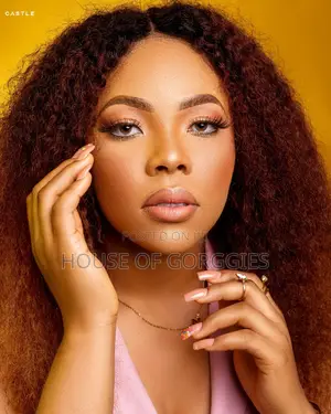 Intensive Makeup Classes With Products