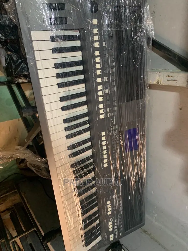 Psr 670 Yamaha Electronic Keyboard Clean Uk Used