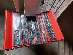 85 PCS Tool Set With Metal Box