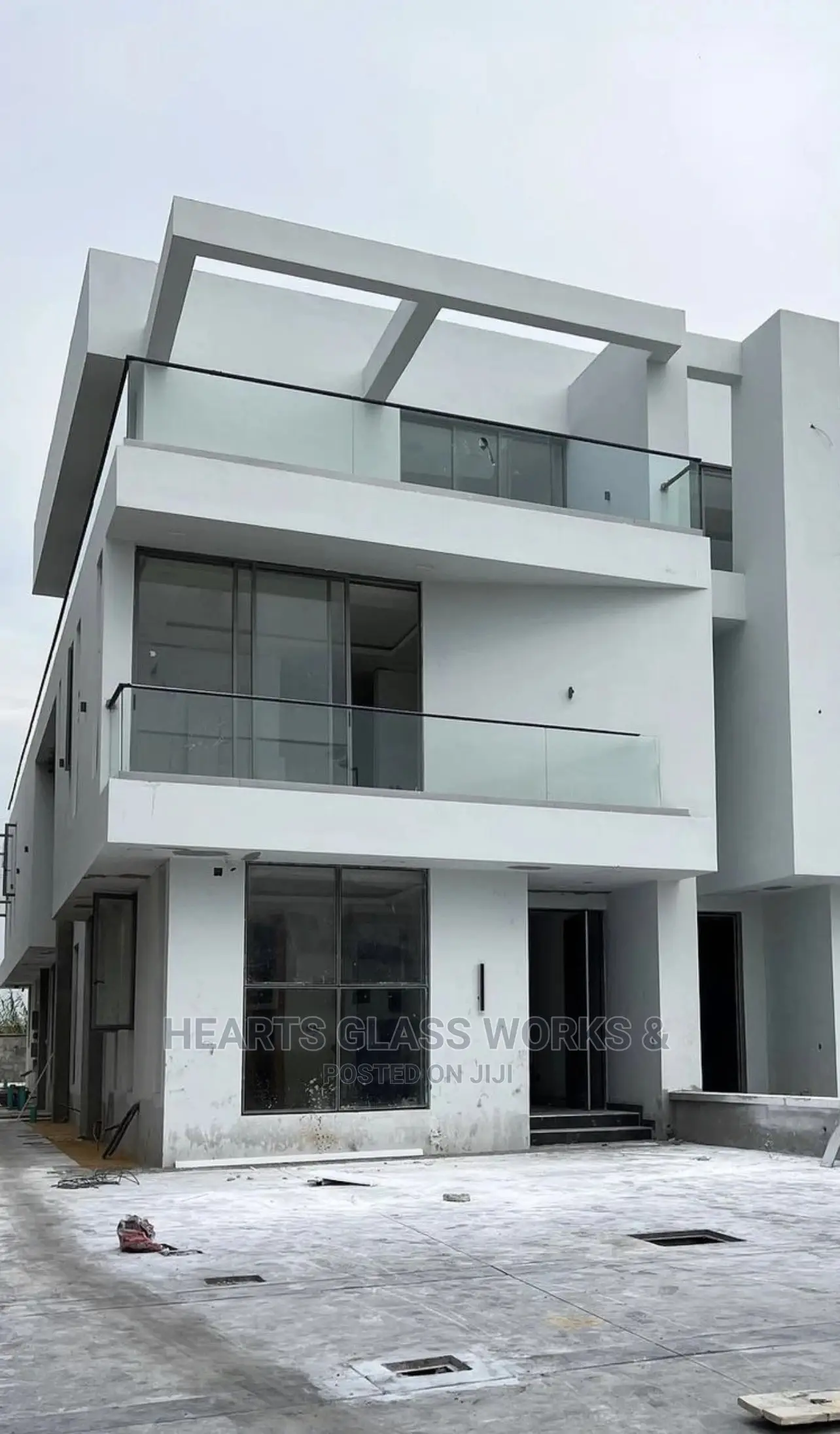 10mm Plain Tempered Glass Balustrade 