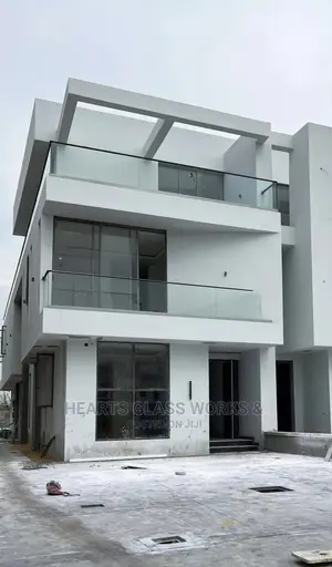 10mm Plain Tempered Glass Balustrade 