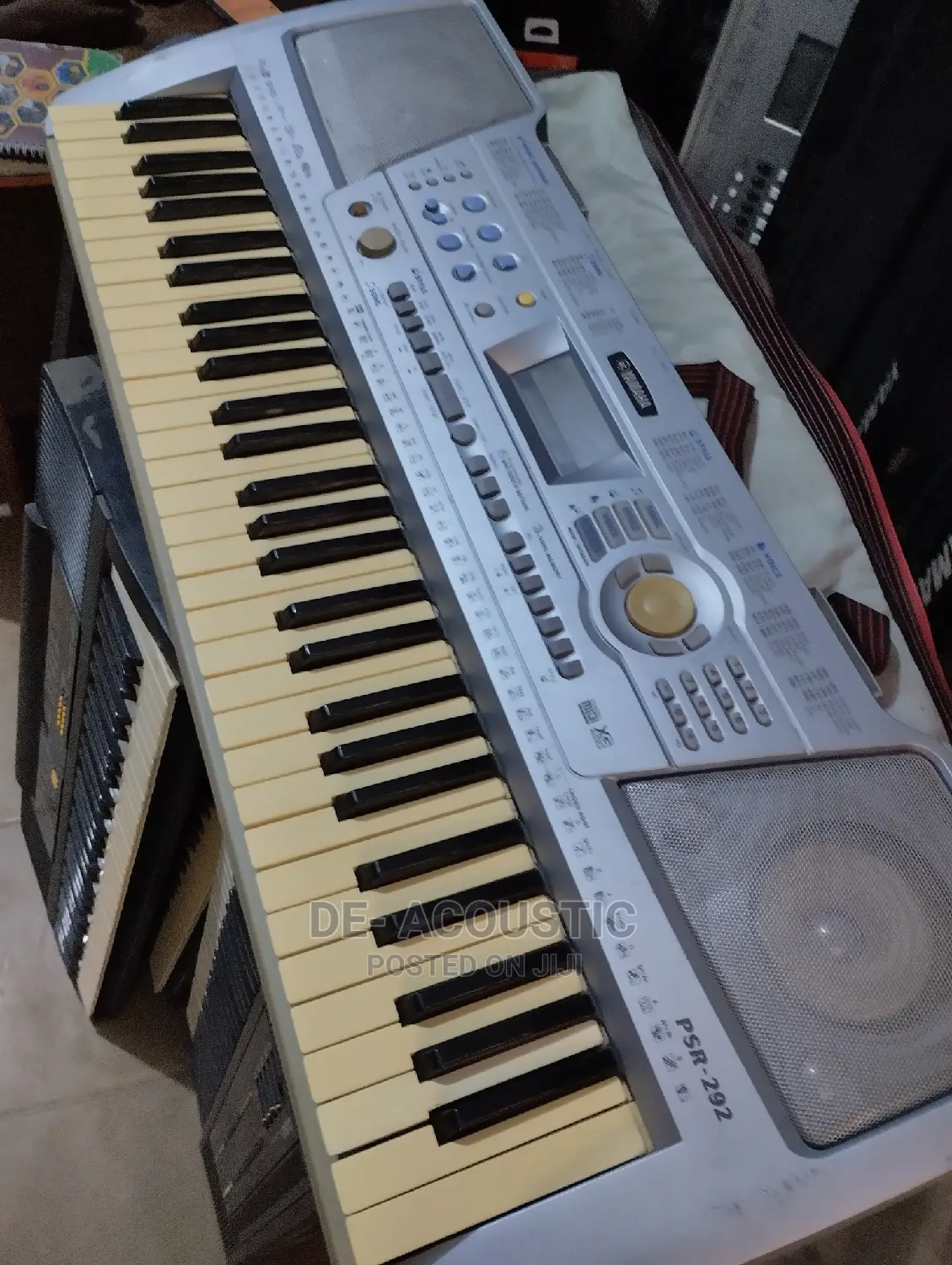 Yamaha PSR292 Keyboard With Original Adaptor