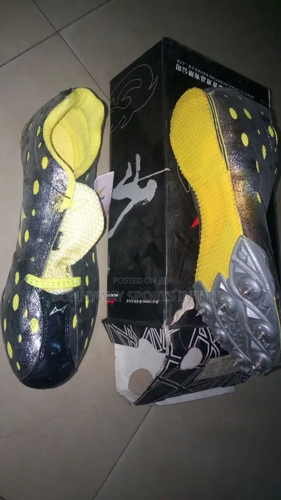 Health Athlectice Spike Running Shoe