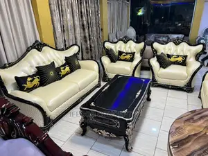 Simple Sofa Set