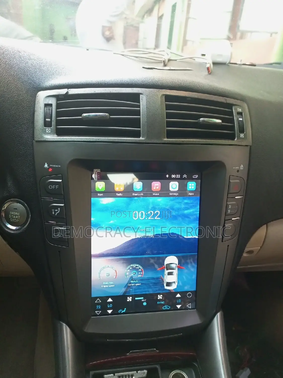 Is 250 Lexus Tesla Screen With GPS Navigation (Map)