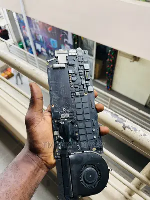 Macbook Pro 13inch 2015 Motherboard