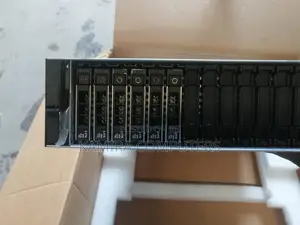 New Server Dell PowerEdge R740xd 64GB Intel Xeon HDD+SSD 4T