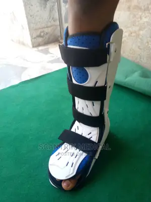 Comfortable Aircast Walking Boot With Pad