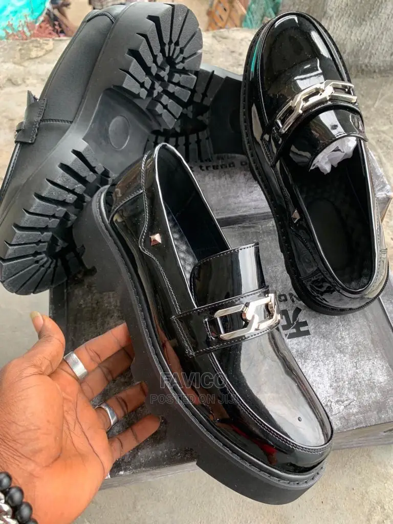 Black Shoes