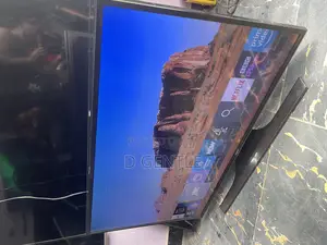 40” Samsung Uhd HDR With Netflix Youtube Mirrorcast Ect