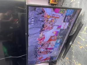 40” Samsung Uhd HDR With Netflix Youtube Mirrorcast Ect